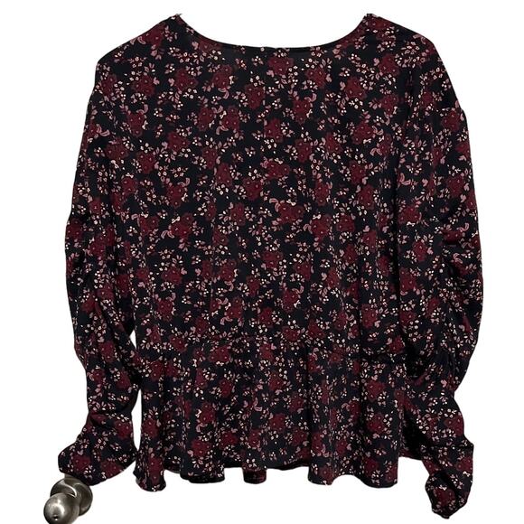 Eloquii Elements Floral Blouse 18 - Picture 4 of 4